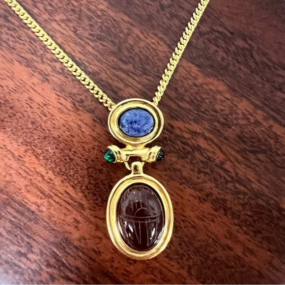 Vintage 1980's Unsigned GIVENCHY Carved Genuine Lapis Carnelian Scarab Necklace - Picture 1 of 11